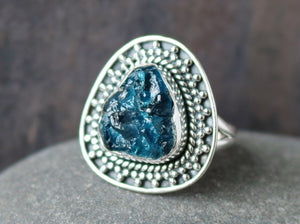 Raw Apatite Shield Ring